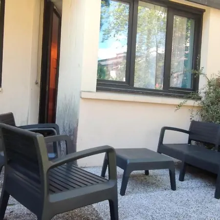 Апартаменти P'tiot Chamois Chamonix, Parking