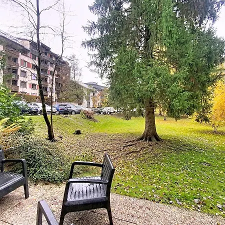 Le Chamois Blanc Chamonix, Parking * Chamonix